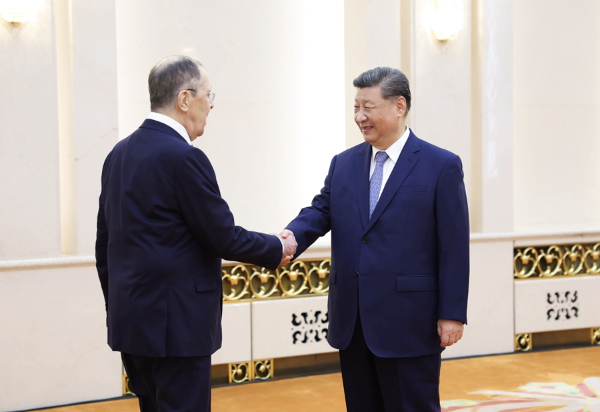 1习近平会见俄罗斯外长拉夫罗夫.jpg