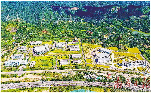 见证大国重器建设者的坚守.jpg