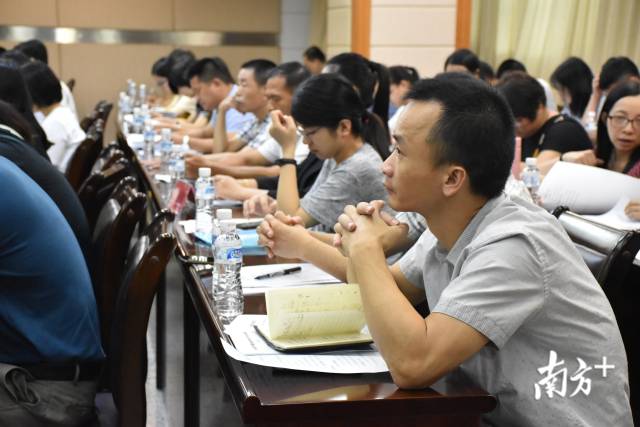 2020年8月12日，潮安区举办村级财务审计培训班，为基层人员送财务审计“知识包”。